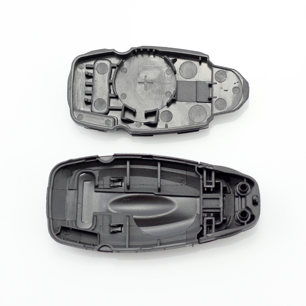 ford-carcasa-cheie-tip-smartkey-cu-3-butoane-si-lama-de-urgenta-4